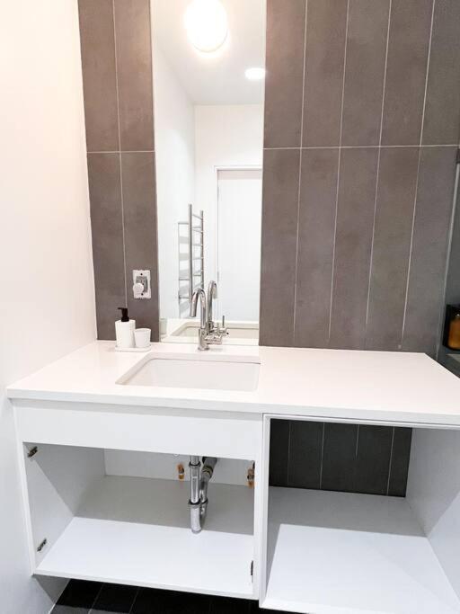 New Beautiful Modern One Bedroom Apt In Brooklyn At Rem-Casa Nueva York Exterior foto